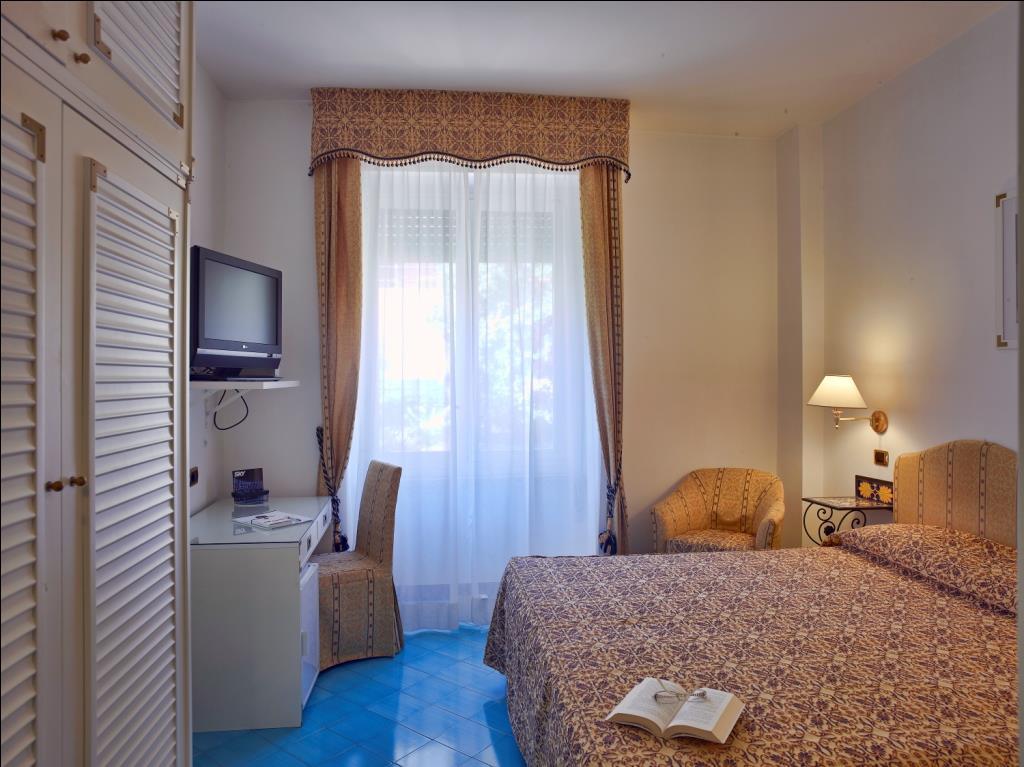 Western Acqua Novella Hotel