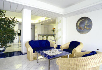 Western Acqua Novella Hotel 4*